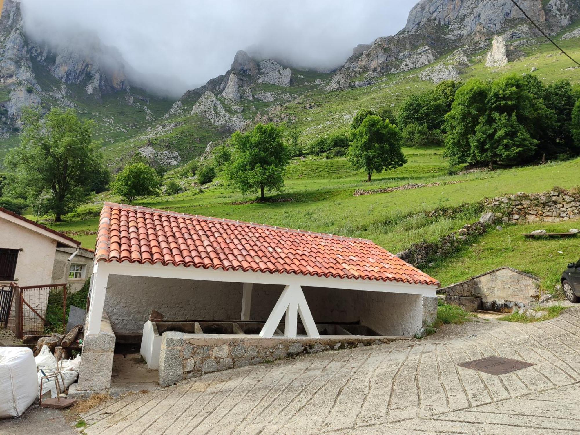La Casina De Tielve De Cabrales Dentro Del Parque Nacional Picos De Europa Villa Kültér fotó
